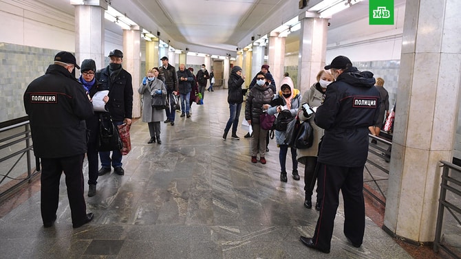 Moskova’da QR kodlu izni olmayana sokağa çıkmak yasak