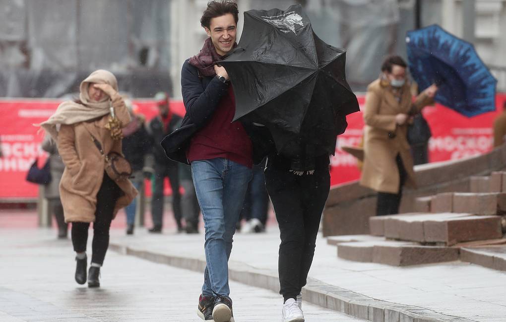 Moskova'da rekor yağış, fırtına ve kar uyarısı