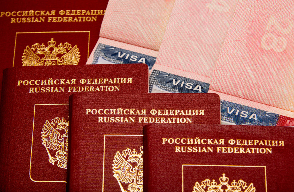 Akrabalık ilişkisi bulunan yabancıların Rusya’ya girişi kolaylaştırılarak ülkede kalış süresi uzatılıyor