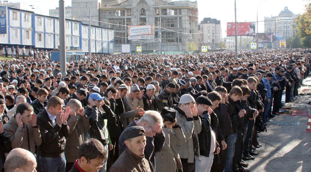 Moskova’da bayram namazına Merkez Camii’nde 08.00’de durulacak