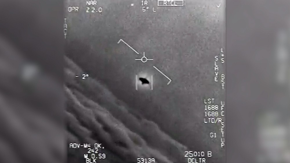 Pentagon gizli ‘UFO’ görüntülerinin gerçekliğini kabul etti