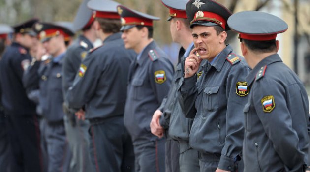 Rusların yarıdan fazlası politikacı, polis ve iş adamlarına güvenmiyor