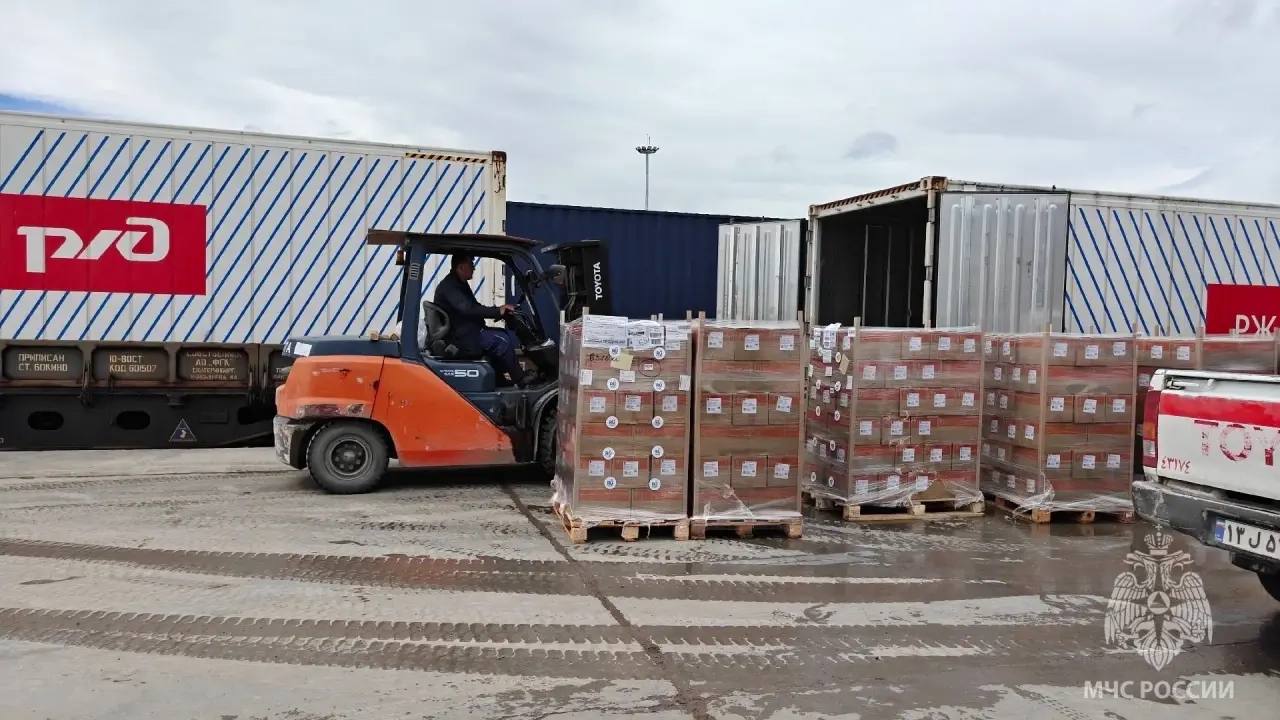 Rusya, İran'a 313 Ton İnsani Yardım Gönderdi