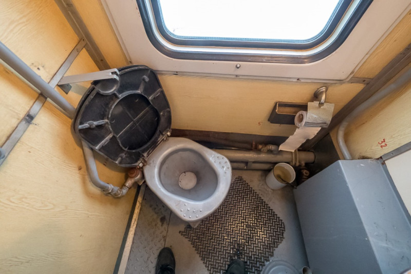Rusya'da Eski Tip WC'li Tren Vagonları Tarih Oluyor