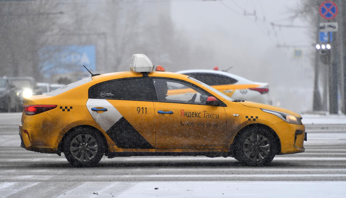 Rusya’da Yeni Yıl öncesi Taksi Fiyatları Uçtu, Nasıl Daha Ucuza Seyahat Edilir?