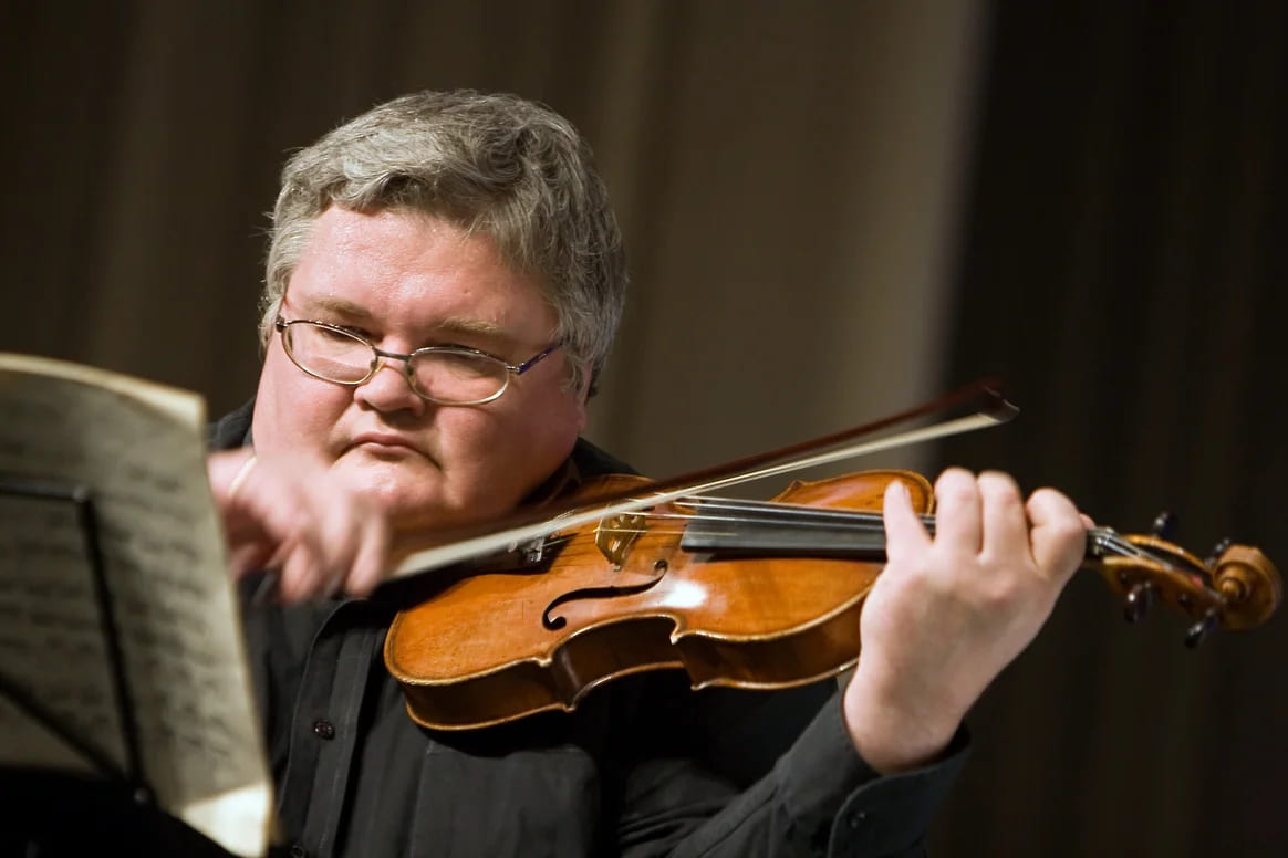 Ünlü Rus Müzisyen, St. Petersburg-İstanbul Uçağında Hayatını Kaybetti