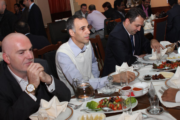 İşadamları RUTİD'in iftarında buluştu; Rusya ekonomisi iyi yolda