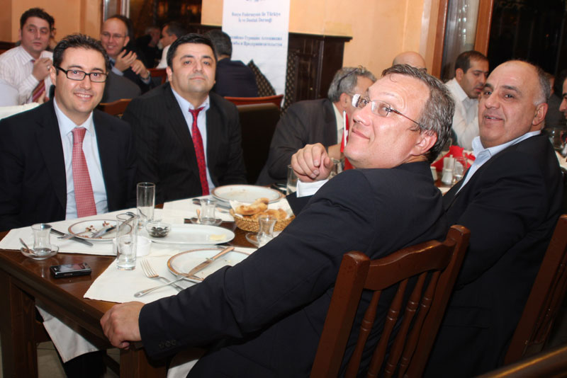 İşadamları RUTİD'in iftarında buluştu; Rusya ekonomisi iyi yolda