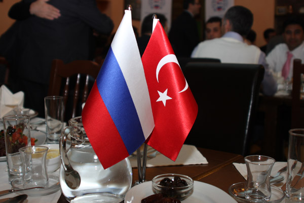 İşadamları RUTİD'in iftarında buluştu; Rusya ekonomisi iyi yolda