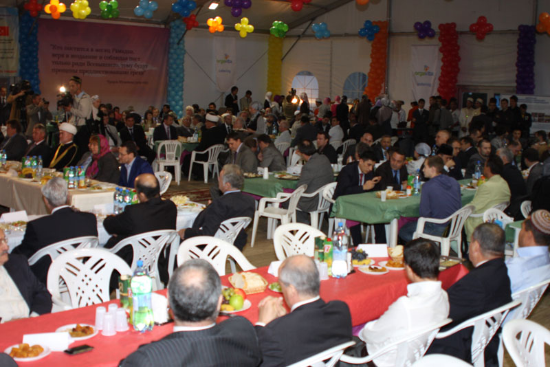 Moskova'da Ramazan Çadırı'nda hoşgörü mesajı
