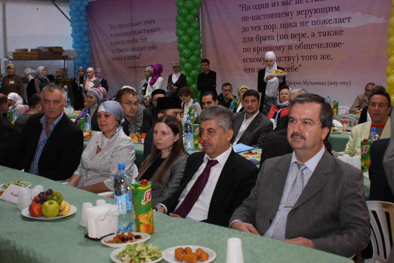 Moskova'da Ramazan Çadırı'nda hoşgörü mesajı