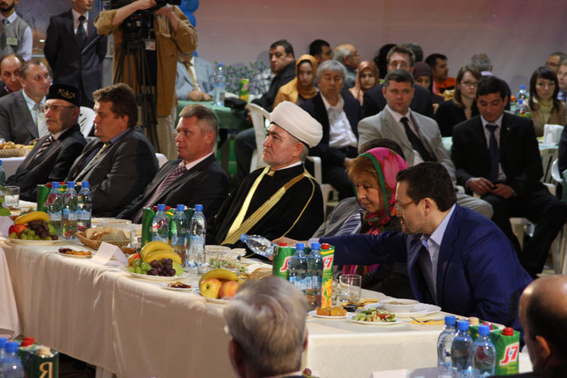 Moskova'da Ramazan Çadırı'nda hoşgörü mesajı