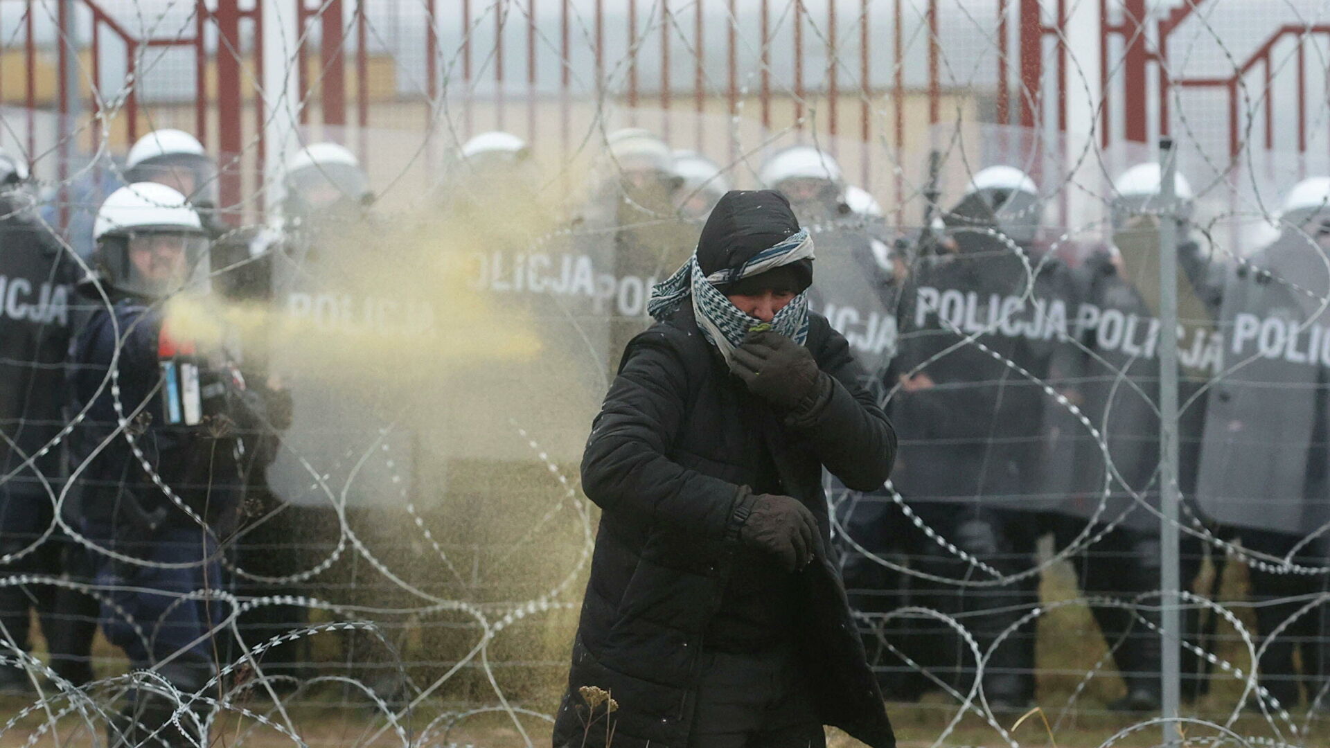 Belarus sınırındaki göçmenler bölgeden ayrılmaya başladı