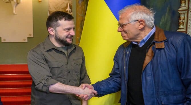 Borrell: Ukrayna'nın Rusya'ya Yönelik "Orantılı" Saldırıları Yasal Olabilir
