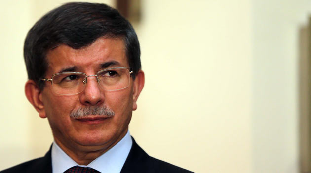 Davutoğlu: Rusya'dan gönderilen kargonun tartışılacak tarafı yok