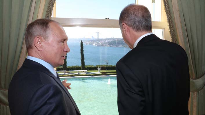 Erdoğan ve Putin dörtlü zirve öncesi Vahdettin Köşkü'nde bir araya geldi