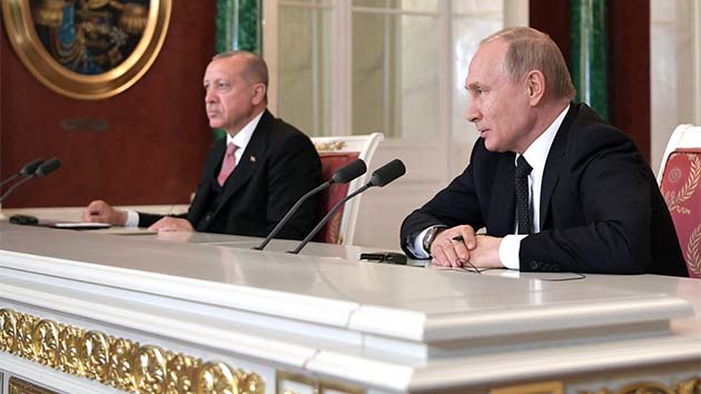 Erdoğan ve Putin telefonda görüştü