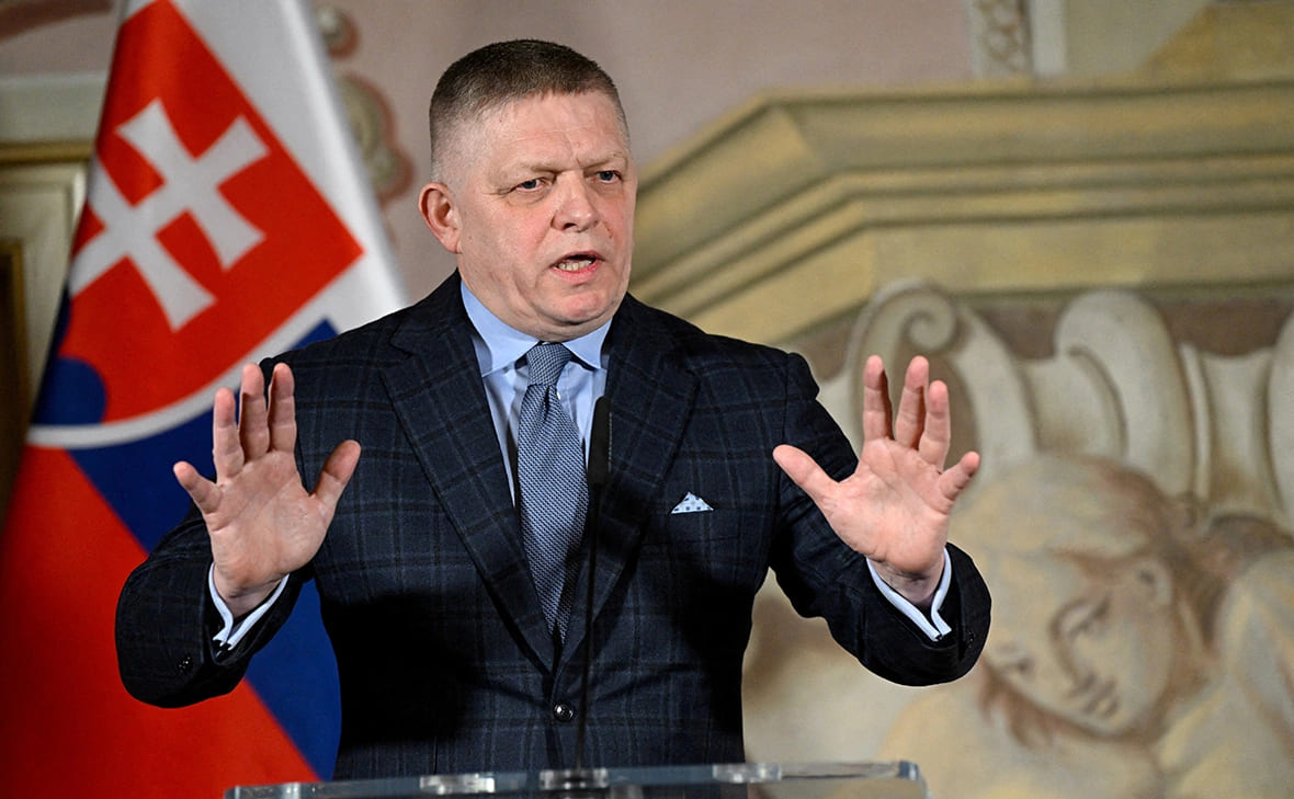 Fico: "Ruslar Yalnızca Ayakkabı Bağlarken Diz Çöker"