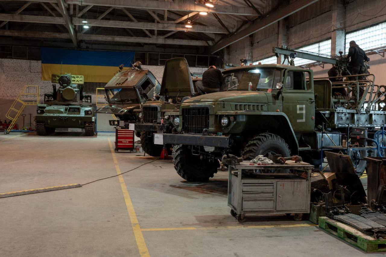 The Guardian: İngiliz Mühendisler Ukrayna'da Askeri Teçhizatı Onarıyor