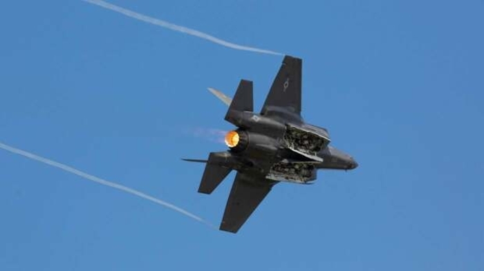 İngiltere, düşen F-35'in Rusya'nın eline geçmemesi için denizde nöbet tutuyor