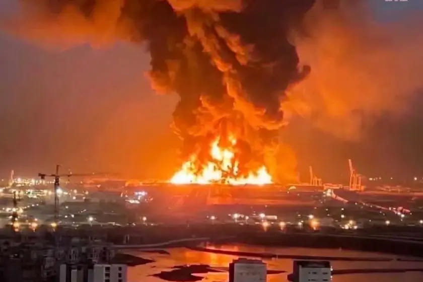 İran Neden Körfez'deki Enerji Üslerini Vuruyor? 'Şok Dalgası' Piyasaları Vurdu