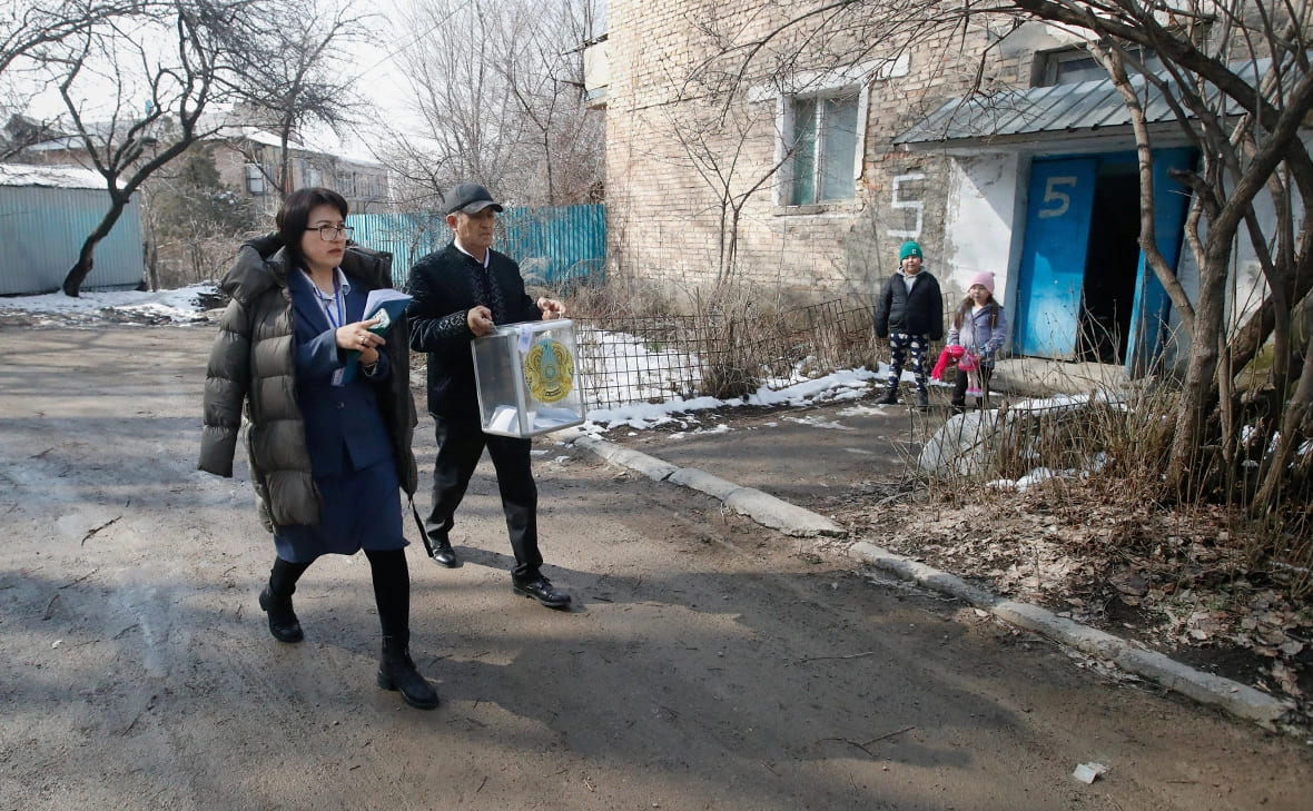 Kazakistan'da Anayasa Referandumu Tamamlandı: Katılım %73