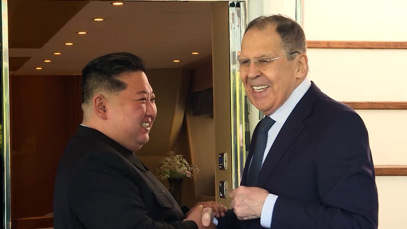 Kim: Rusya'nın Ukrayna Politikasını Desteklemeyi Sürdüreceğiz