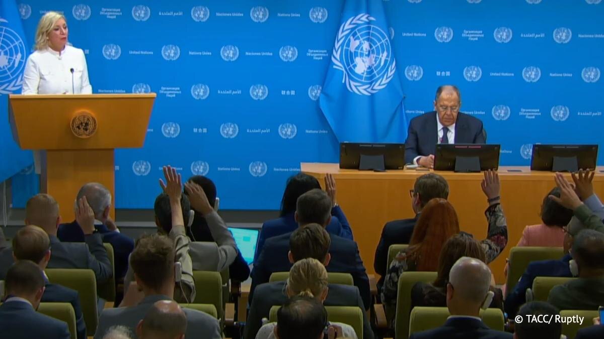 Kremlin'in Yeni Dış Politika Manifestosu: Lavrov'dan Batı'ya Rest, Trump'a Övgü