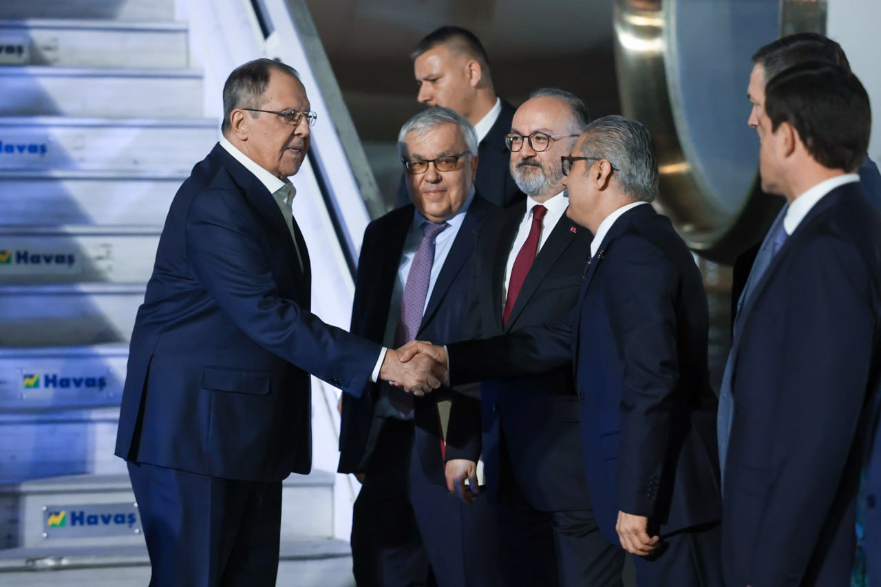 Lavrov, Antalya Diplomasi Forumu'na Katılmak Üzere Türkiye'de