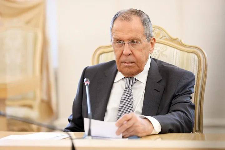 Lavrov: Batı Ukrayna’nın Barış Yapmasına İzin Vermedi, Şimdi Yeni Şartları Kabul Edecekler