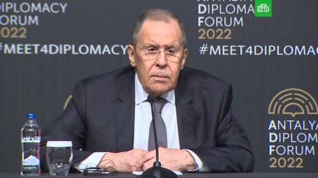 Lavrov: Nükleer savaş çıkabileceğine inanmak istemiyorum