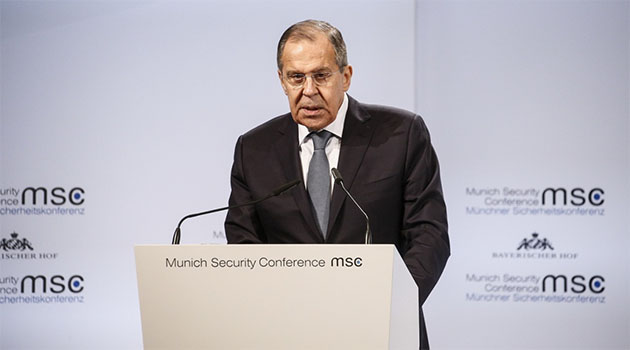 Lavrov yineledi: ABD, YPG’yi kullanarak Suriye’yi bölmeye yönelik adımlar atıyor