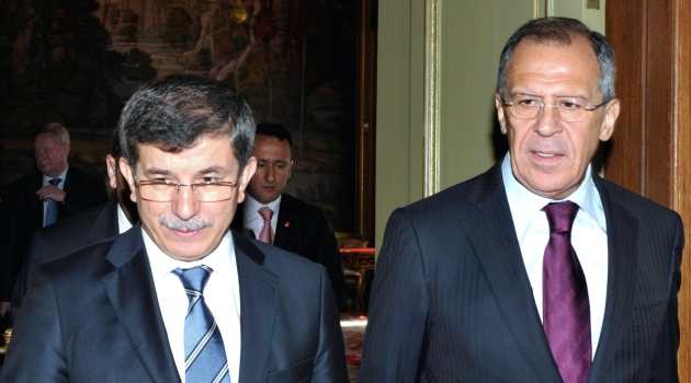 Rusya: Davutoğlu, Lavrov’la düşen Türk uçağını müzakere etti