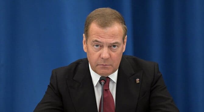 Medvedev O Şirketin Yönetim Kurulu Başkanı Oldu