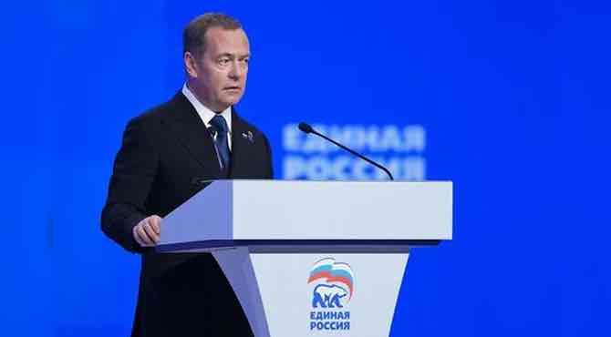 Medvedev: “Rusya, Yanlışlıkla Ukrayna'a Geçen Toprakları Geri Alacak”