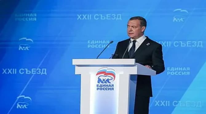 Medvedev: Rusya’ya Yeni Bölgeler Katılabilir