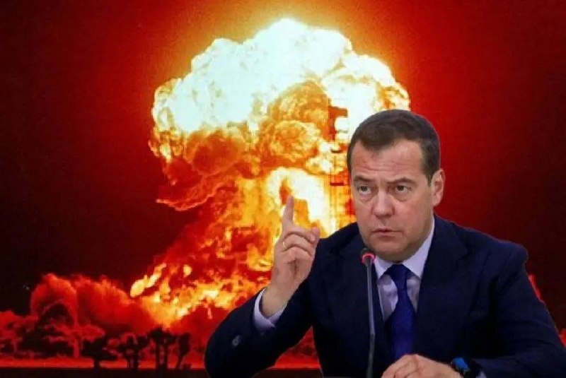 Medvedev'den Nükleer Tehdit: Misilleme "Yeni Çernobil" Olur