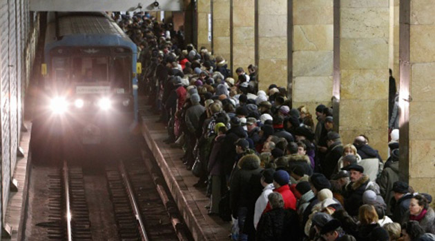 Moskova metrosunda kaza meydana geldi