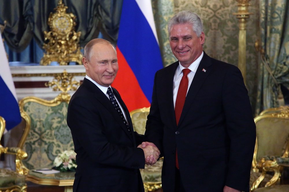 NATO'nun açıklamalarının ardından Putin’den ‘Küba’ hamlesi