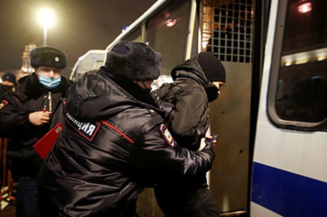 Protestolar başlamadan gözlatılar başladı!