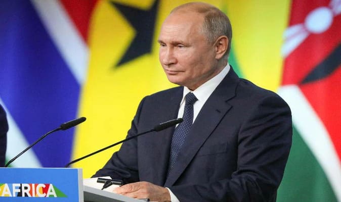 Putin: Afrika ülkelerine egemenliklerini güçlendirmeleri için yardım edeceğiz
