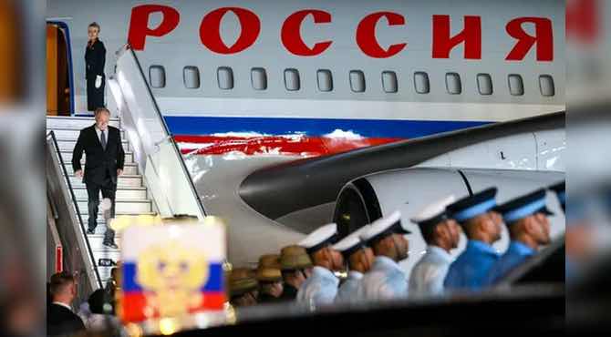Putin, BRICS Zirvesi için Hindistan’a Gitti