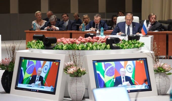 Putin, BRICS’te konuştu: 'Batı tarafından desteklenen savaşa son vermek istiyoruz'
