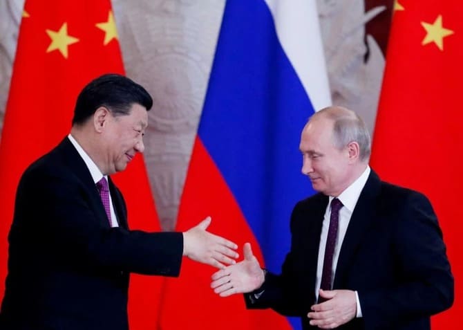 Putin Çin gazetesine yazdı: Barışçıl çözüme açığız