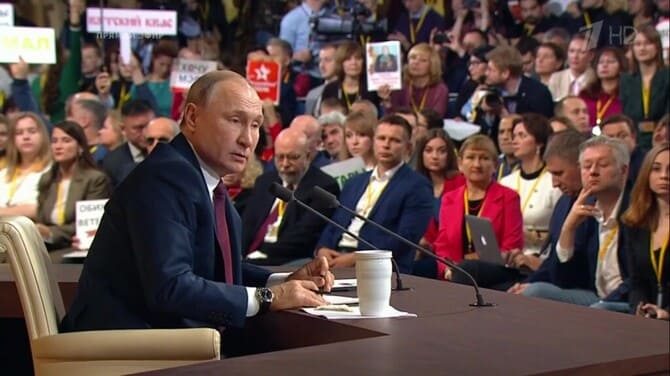 Putin 'direkt hat’ ve ‘basın toplantısını’ birleştirdi, yıl sonunda yapılacak