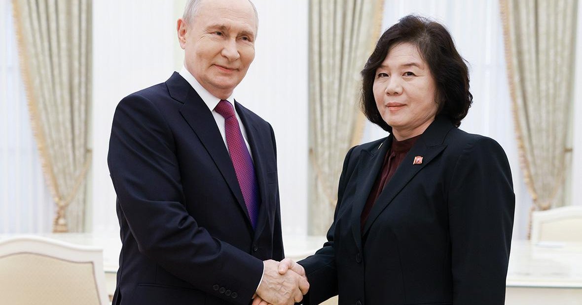 Putin, Kuzey Kore Dış İşleri Bakanı İle Kremlin'de Görüştü