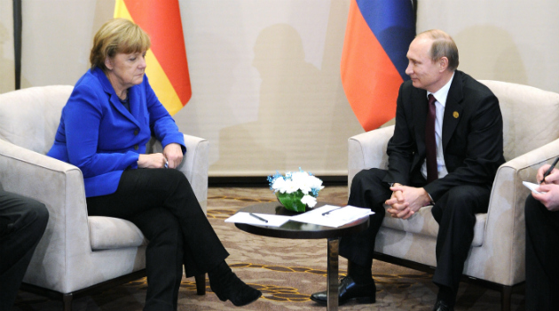 Putin'den Merkel'e: Bugün çok çalıştık, sonra görüşme fırsatımız olacak