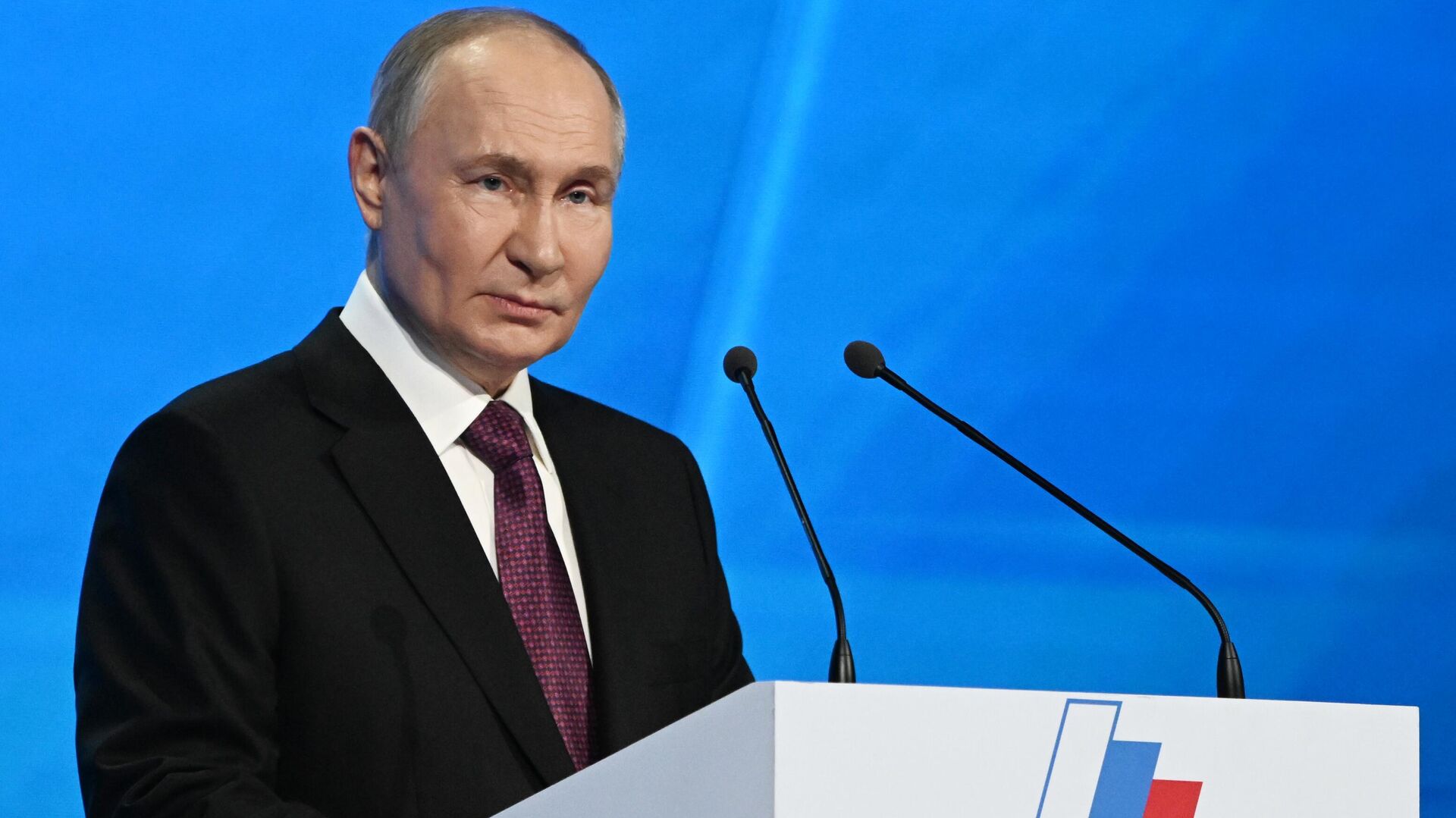Putin: Merkez Bankası, Türkiye'dekine Benzer Sorunlara İzin Vermiyor