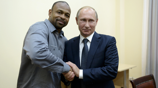 Putin sözünü tuttu: Dünyaca ünlü ABD’li boksöre vatandaşlık verdi