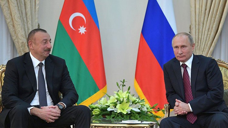 Putin ve Aliyev Soçi'de görüştü
